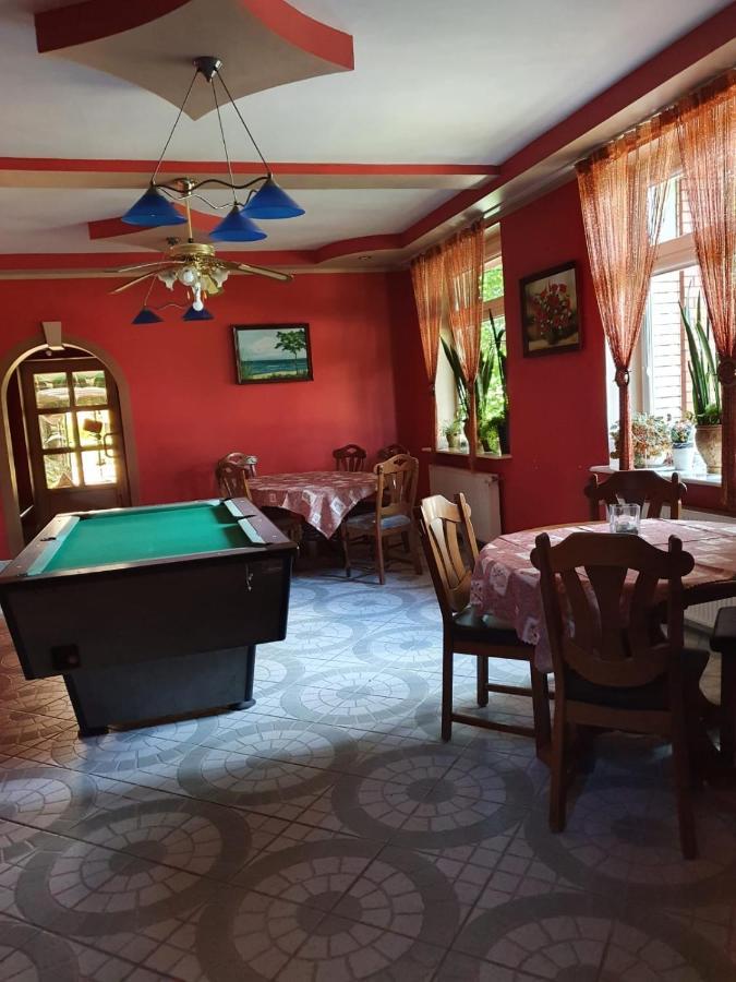 Pensjonat ,,Eden" Charbrowo Extérieur photo